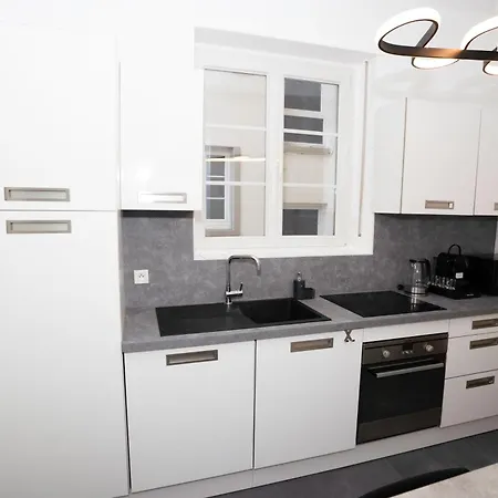 Apartment Grand Cosy - Quartier Calme